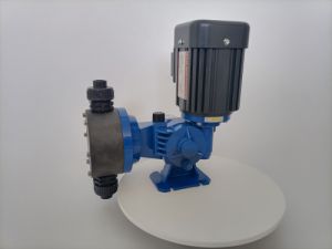 朗高GX系列400L/H机械隔膜计量泵